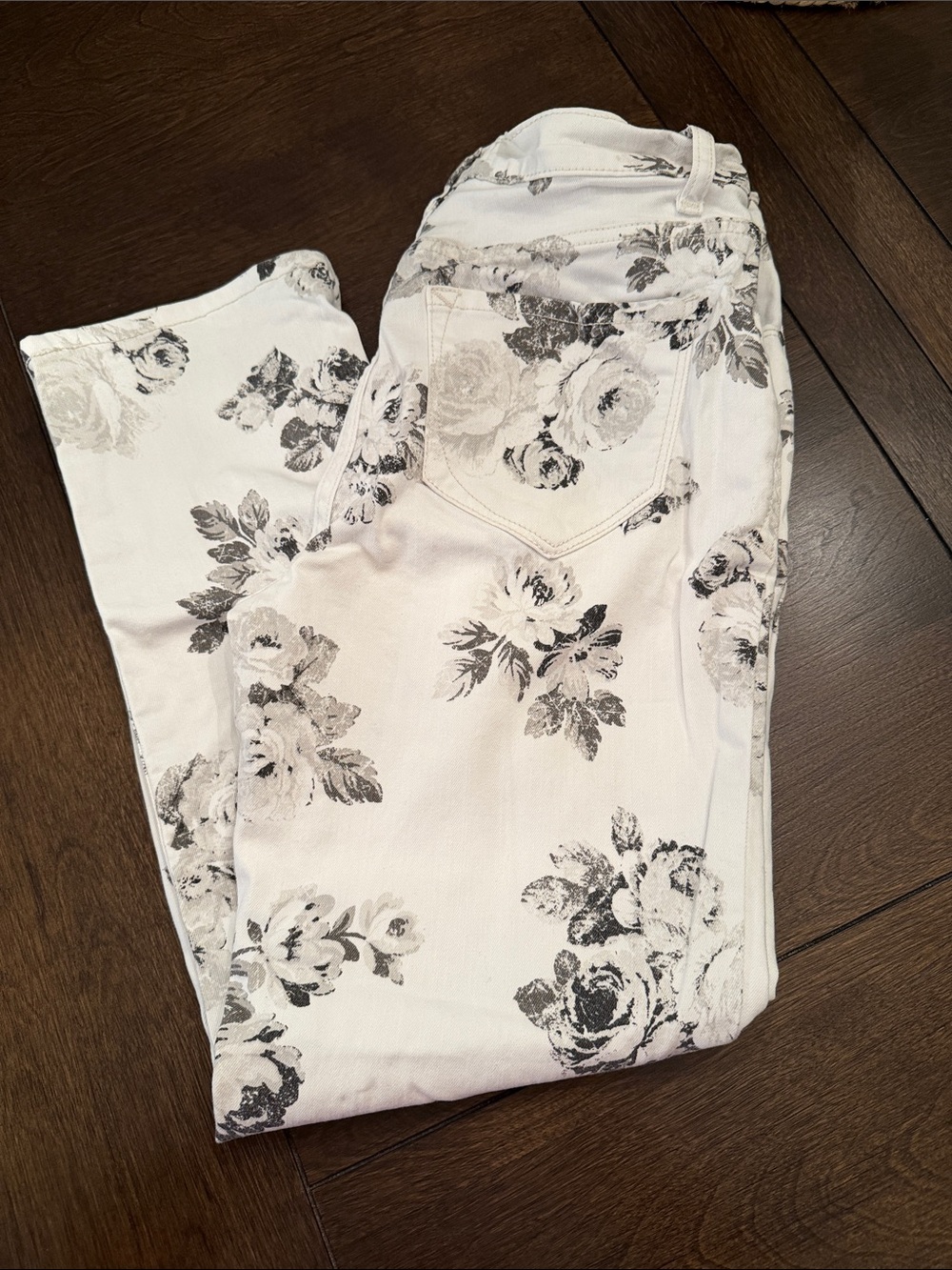 Kensie White Jeans with Black Floral Print - Straight Leg